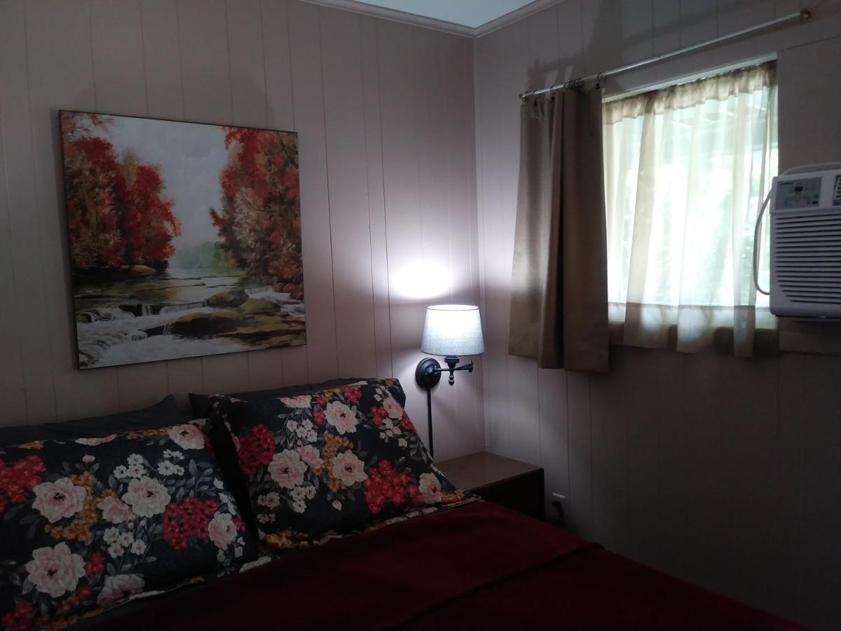 Rest Stop 6 Inn Clarendon Экстерьер фото